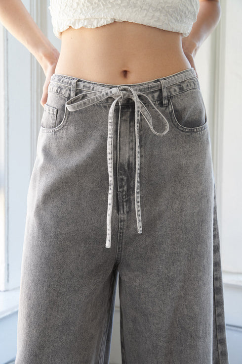 when-i-met-you-denim-pants Flying Tomato-Sophia's Style-5